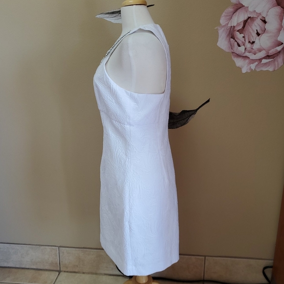 White Embellished Neckline Dress - Picture 4 of 10